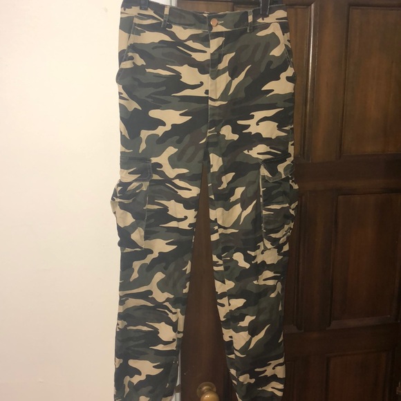 Sorella Boutique Camouflage Pants - Picture 3 of 7